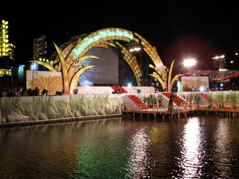 khán đài sân khấu