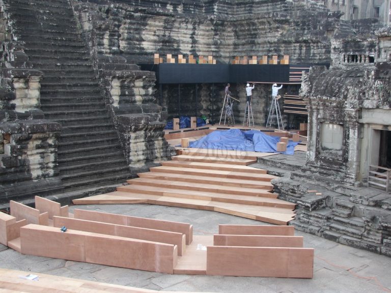 khán đài sân khấu