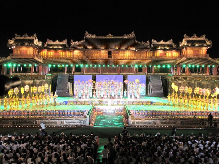 khán đài sân khấu