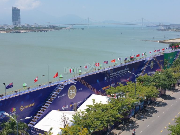 khán đài sân khấu